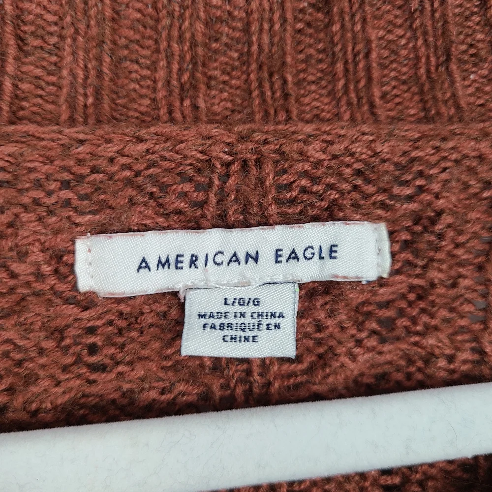 American Eagle Cropped Warm Brown Knit Tortoise Shell Button Up Cardigan Sweater